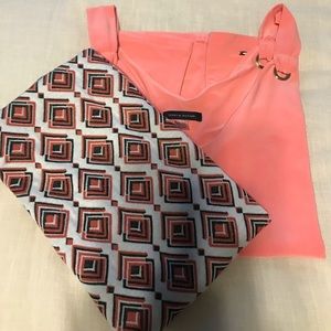 Tommy Hilfiger Top w/Roz and Ali Skirt